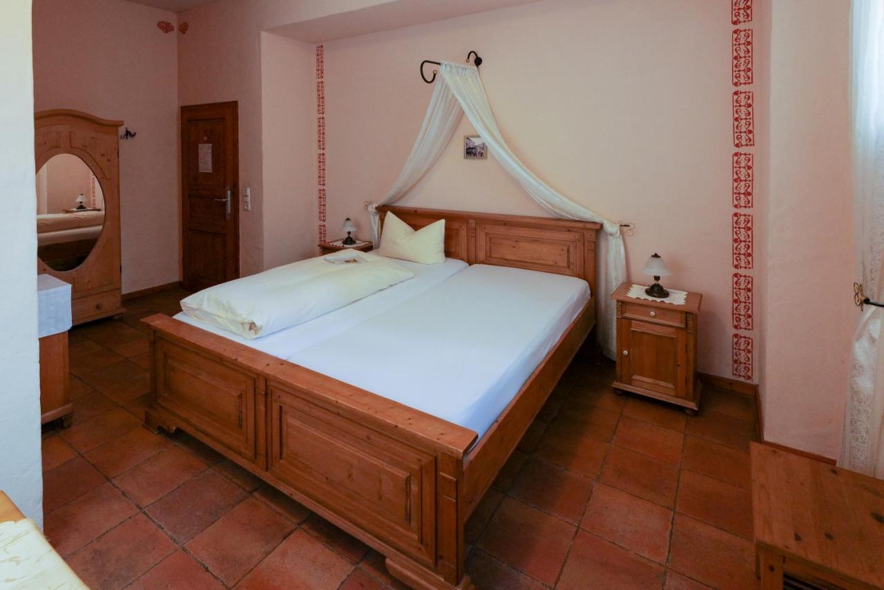 Hotel Alte Buergermeisterei Ediger-Eller Ngoại thất bức ảnh