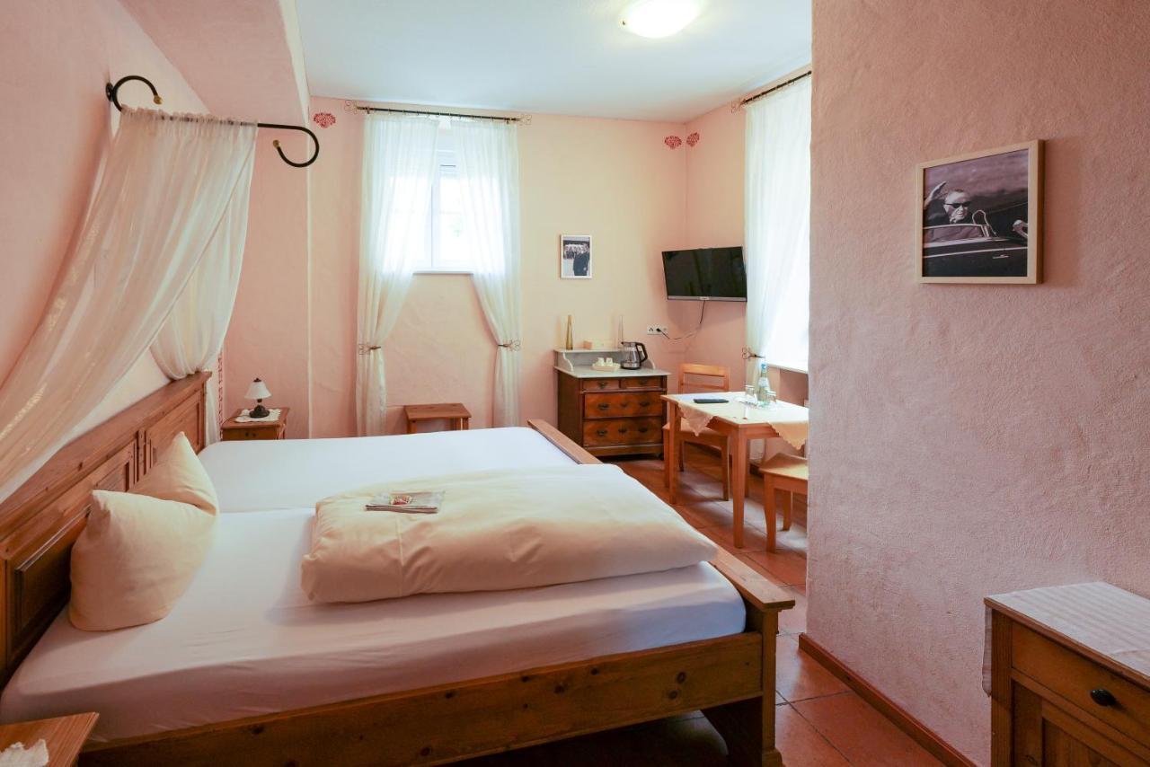 Hotel Alte Buergermeisterei Ediger-Eller Ngoại thất bức ảnh