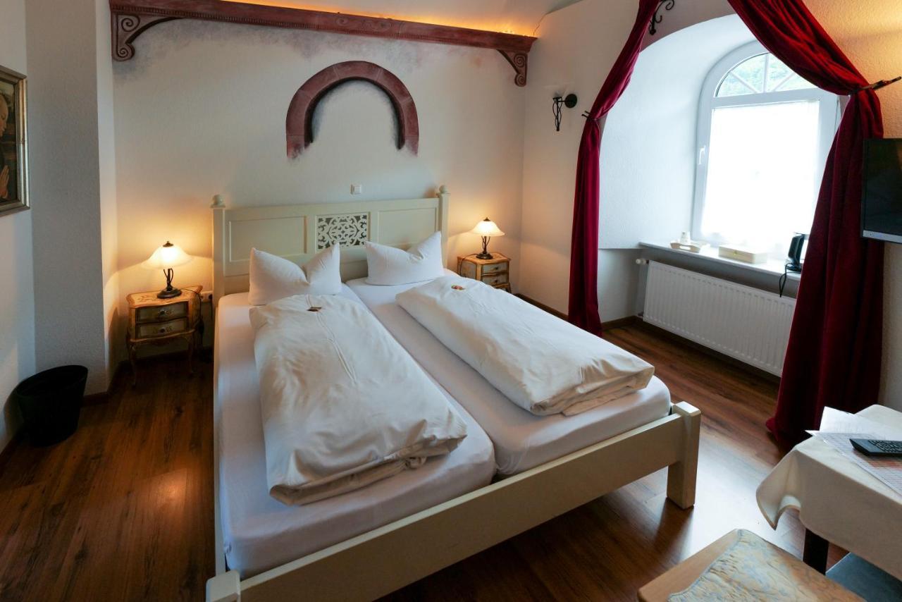 Hotel Alte Buergermeisterei Ediger-Eller Ngoại thất bức ảnh