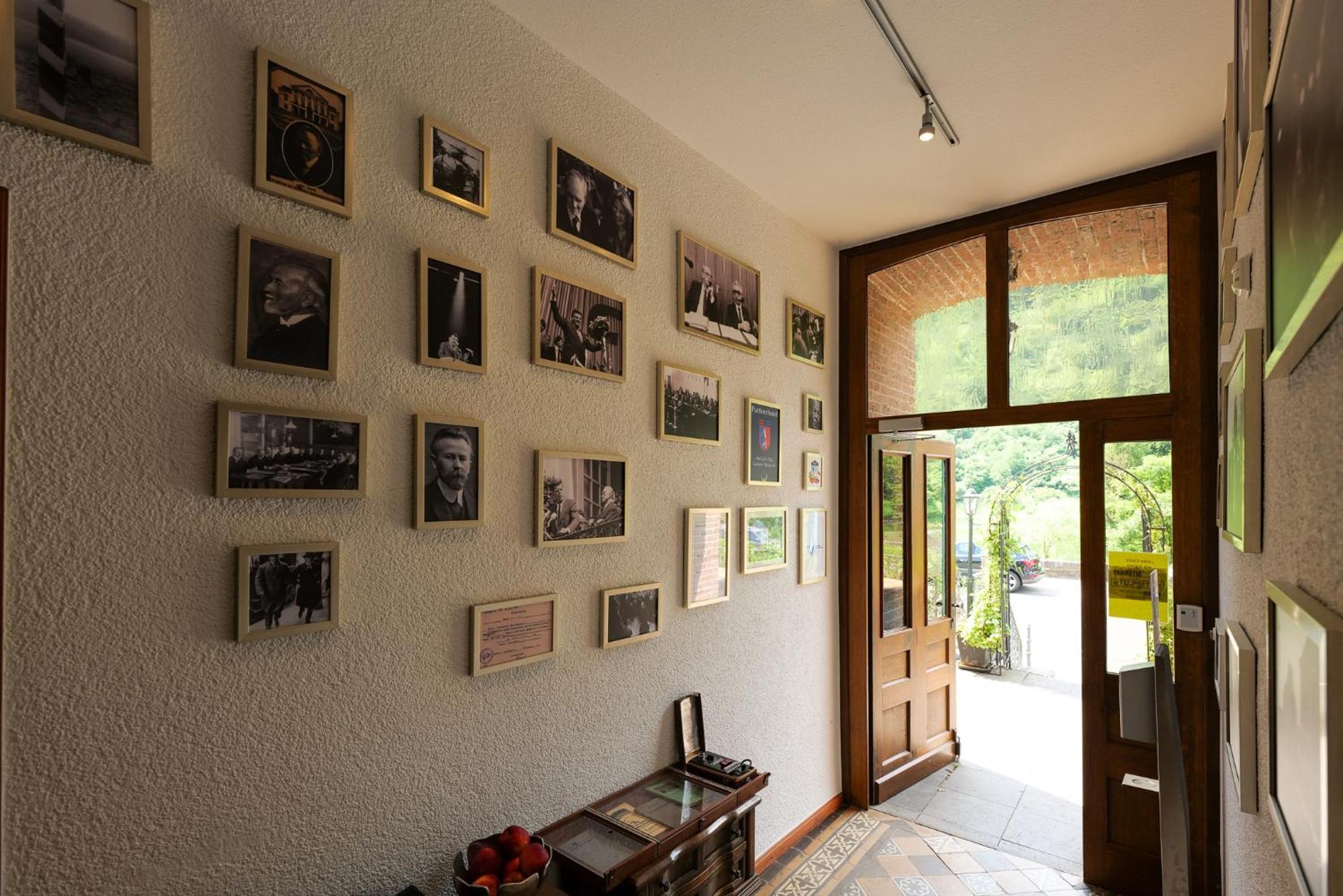 Hotel Alte Buergermeisterei Ediger-Eller Ngoại thất bức ảnh
